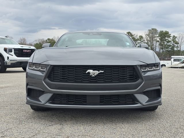 Used 2025 Ford Mustang Coupe RWD image 8