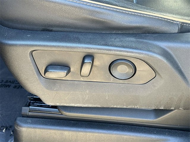 Used 2023 GMC Yukon XL AT4 w/ AT4 Premium Package image 34