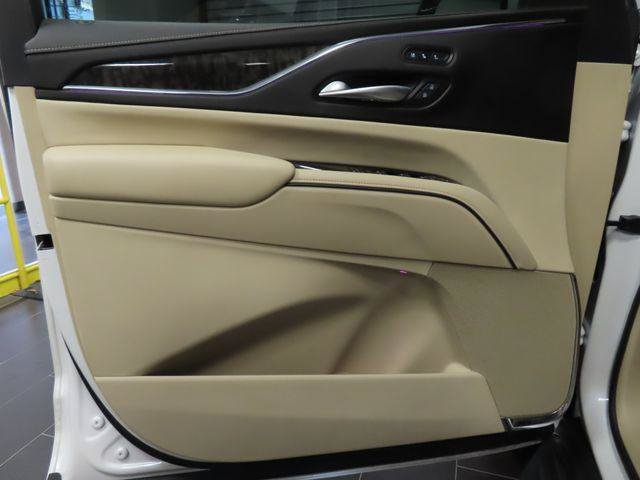 Certified 2024 Cadillac Escalade Premium Luxury w/ Performance Package AWD/4WD image 38