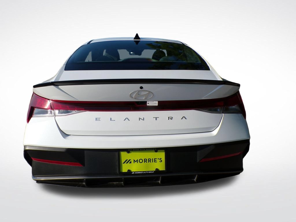 Certified 2025 Hyundai Elantra Sport FWD image 5