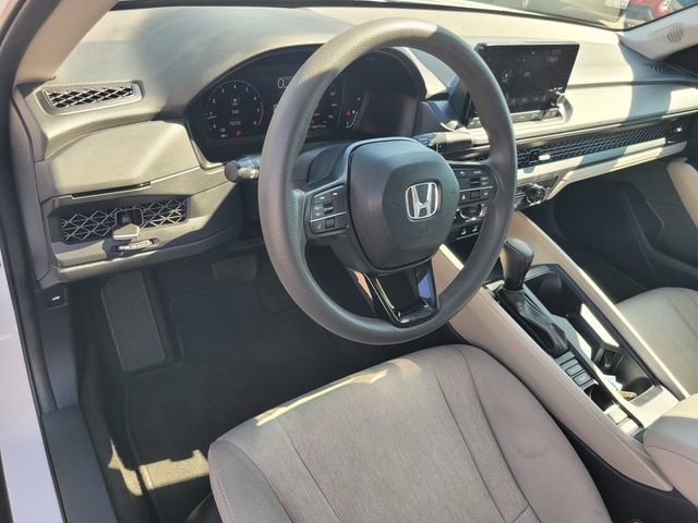 Used 2023 Honda Accord EX image 9