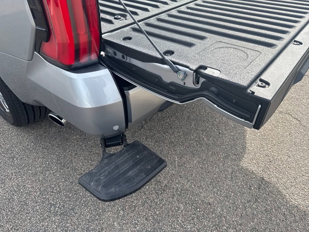 Used 2025 Toyota Tundra Capstone image 9