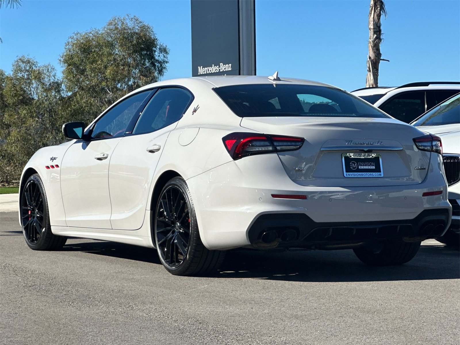 Used 2023 Maserati Ghibli Trofeo image 5