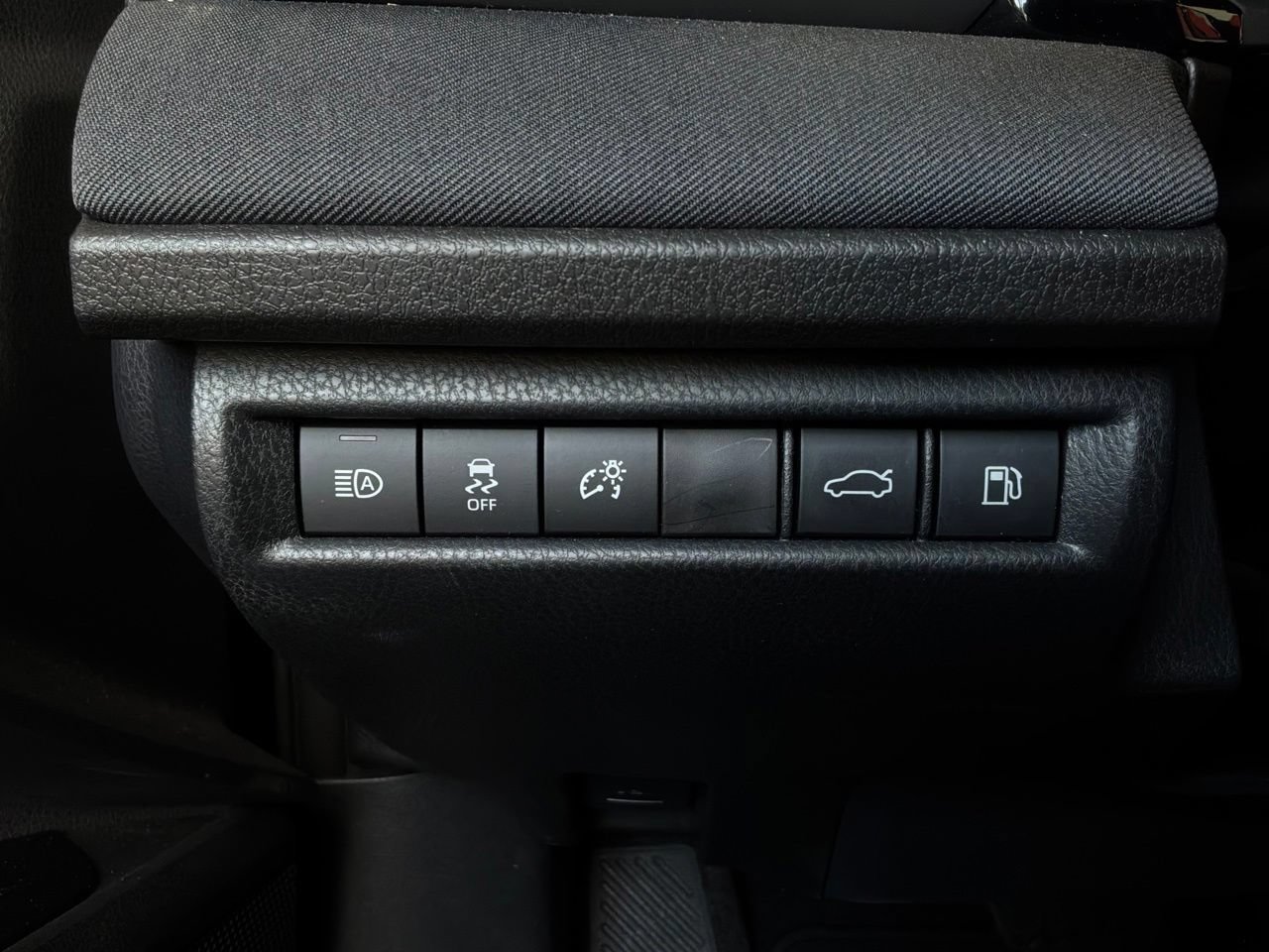Used 2026 Toyota Camry LE FWD image 24