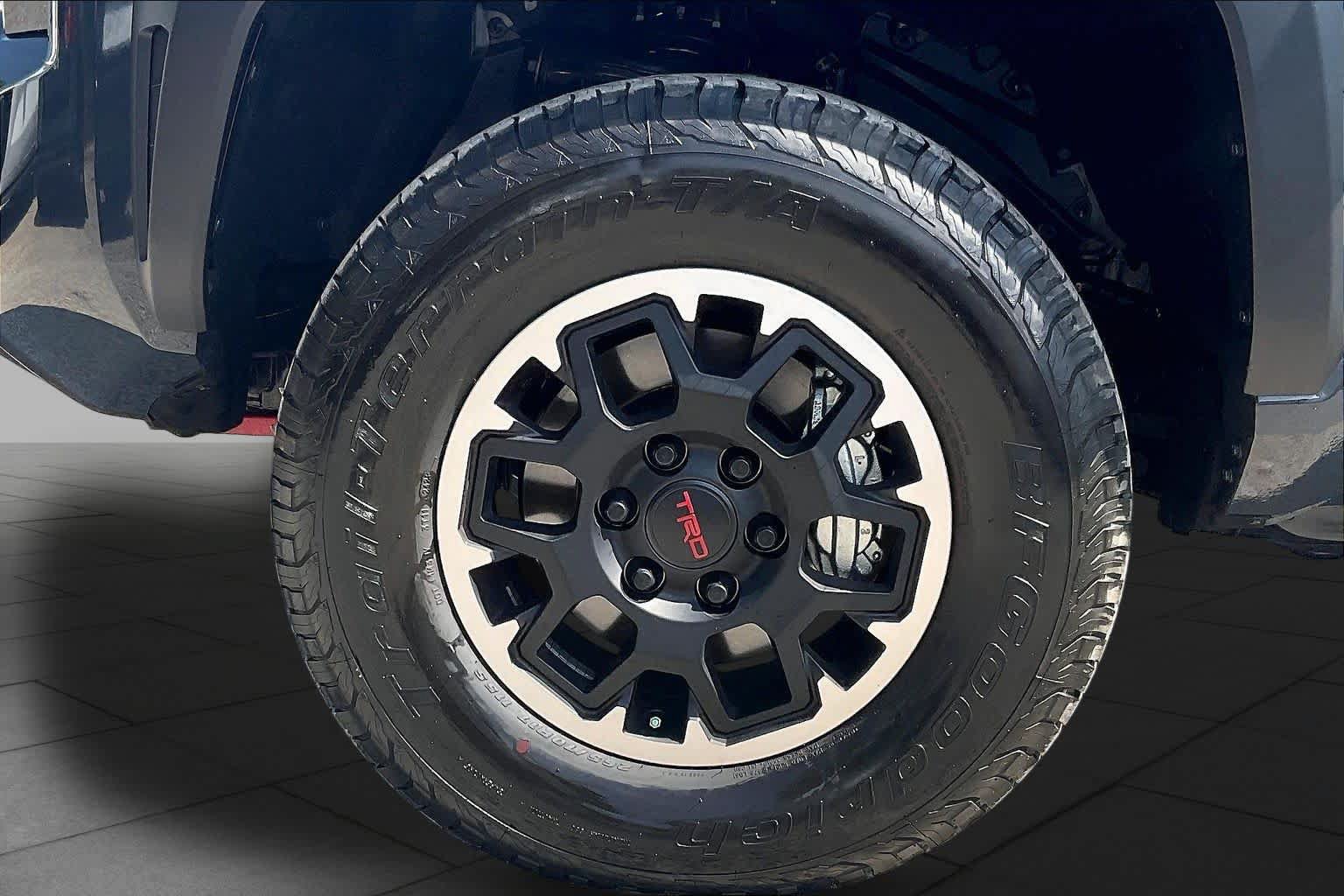 Used 2026 Toyota Tacoma TRD Off-Road AWD/4WD image 11
