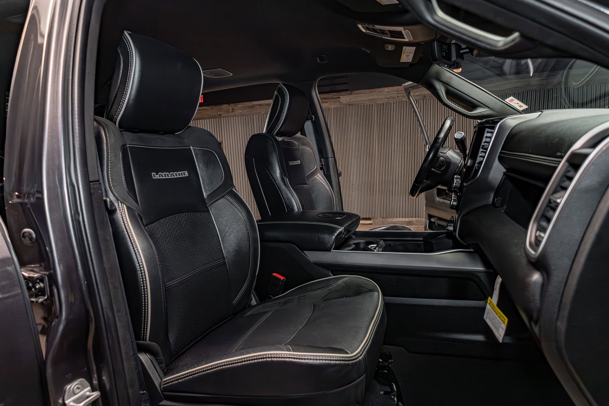 Used 2021 RAM 2500 Laramie w/ Night Edition image 26