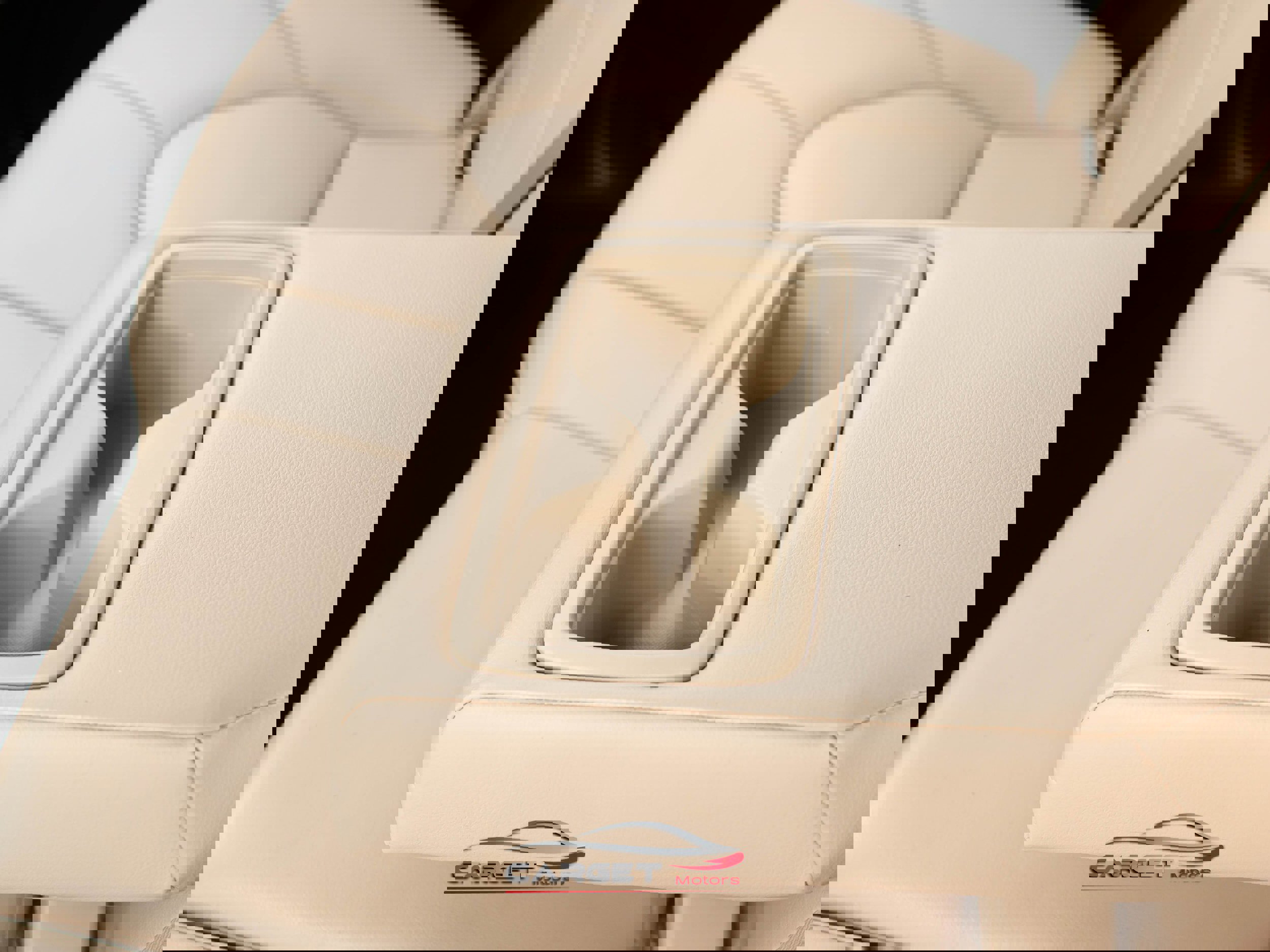 Used 2021 Toyota Highlander XLE image 23