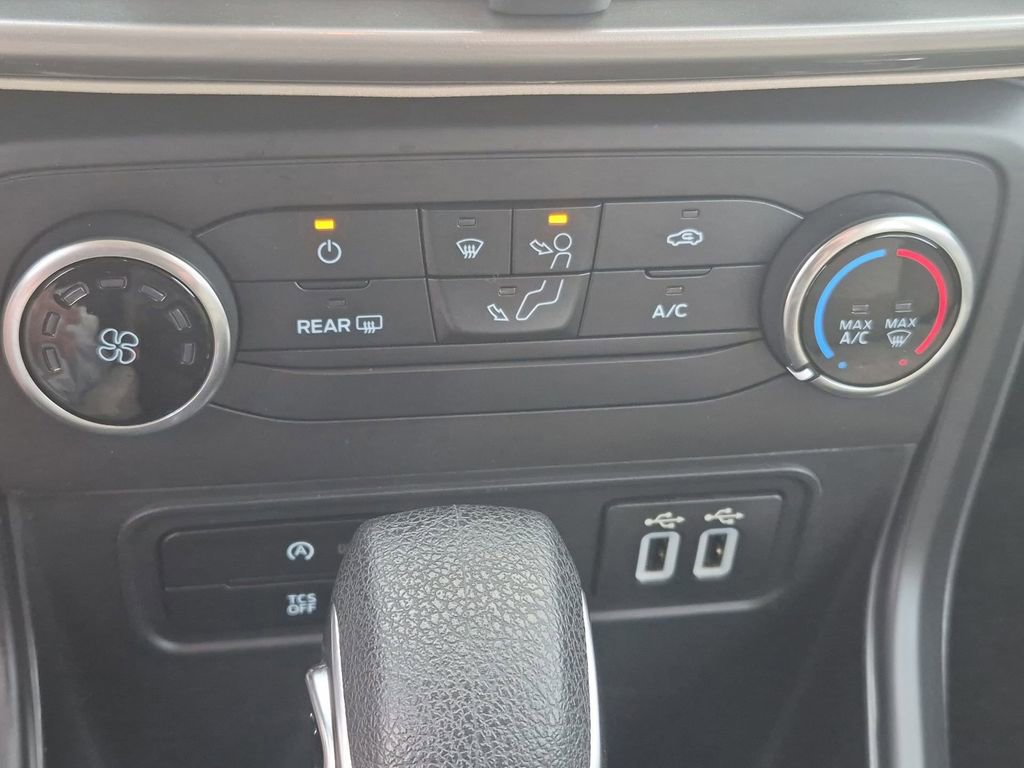 Used 2020 Ford EcoSport S image 18