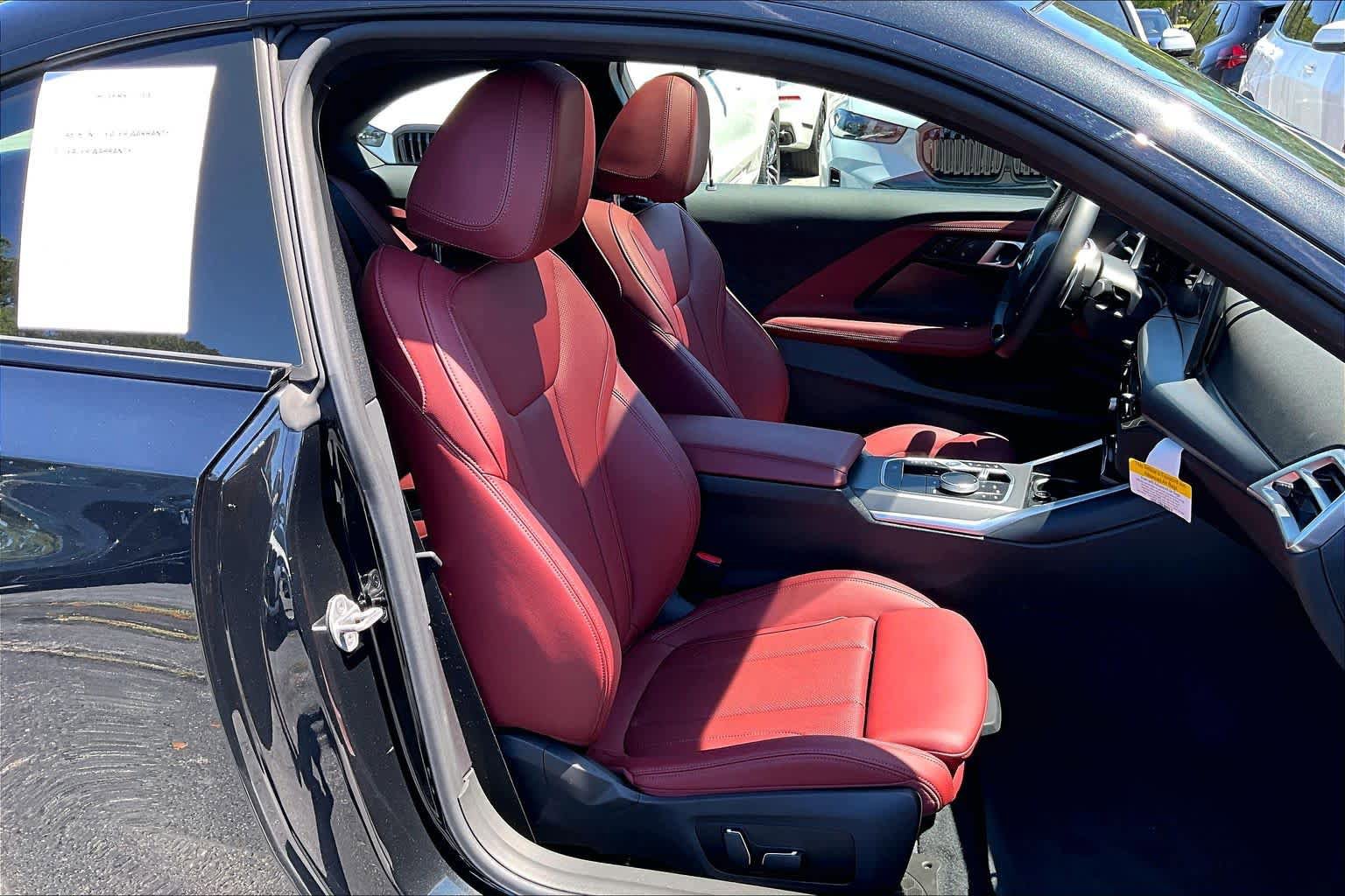 Certified 2025 BMW 230i Coupe w/ Premium Package RWD image 9