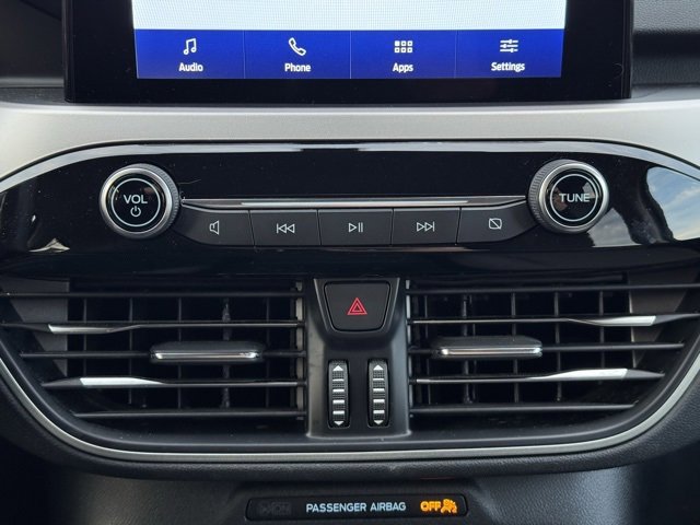 Used 2020 Ford Escape SE image 12