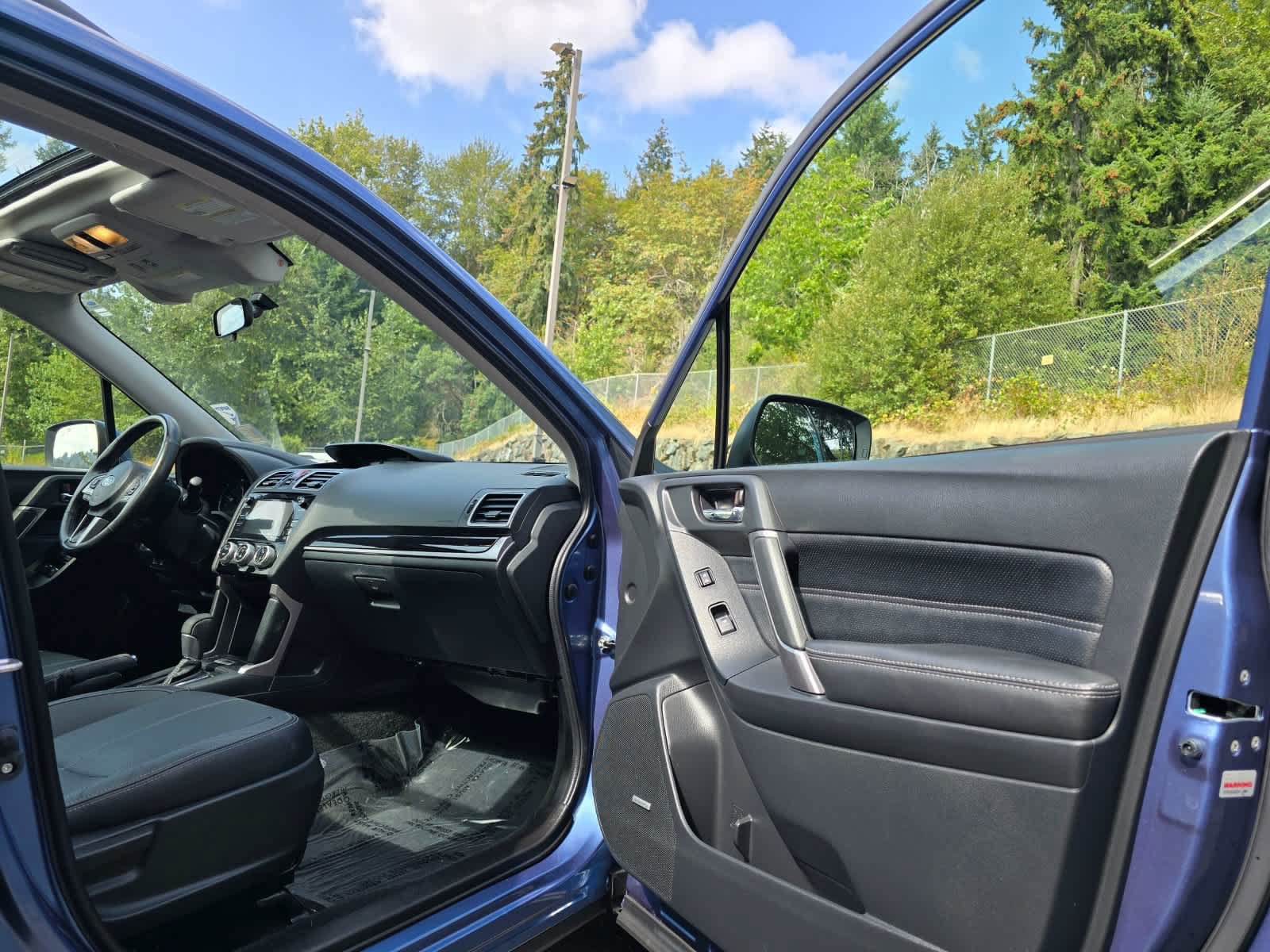 Used 2018 Subaru Forester 2.5i Touring AWD/4WD image 28