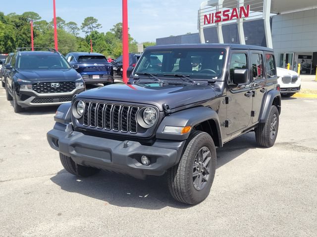 Used 2025 Jeep Wrangler Unlimited Sport AWD/4WD image 5