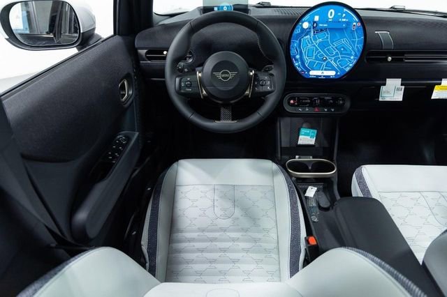 New 2026 MINI Cooper 4-Door Hardtop image 3