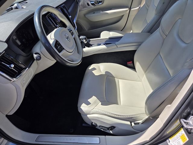 Used 2017 Volvo V90 T6 Cross Country image 11