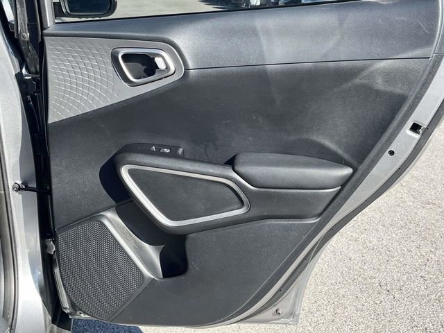 Used 2023 Kia Soul LX w/ LX Technology Package image 21