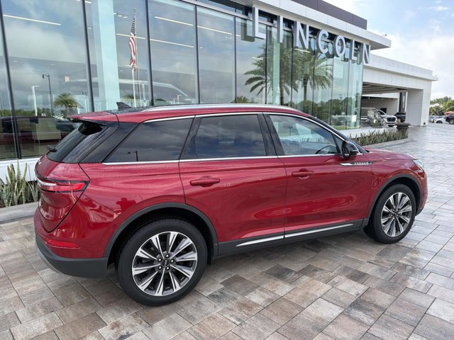 Used 2021 Lincoln Corsair Reserve w/ Equipment Group 201A AWD/4WD image 2