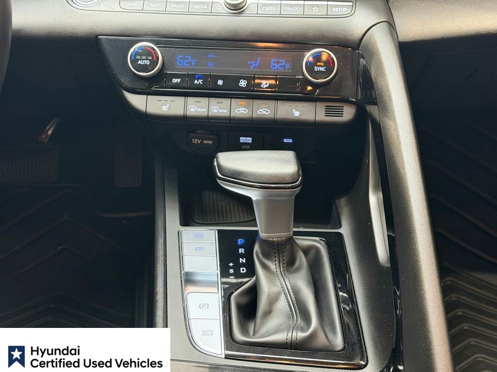 Certified 2025 Hyundai Elantra SEL FWD image 18