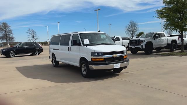 Certified 2025 Chevrolet Express 3500 LT w/ LT Preferred Equipment Group image 3
