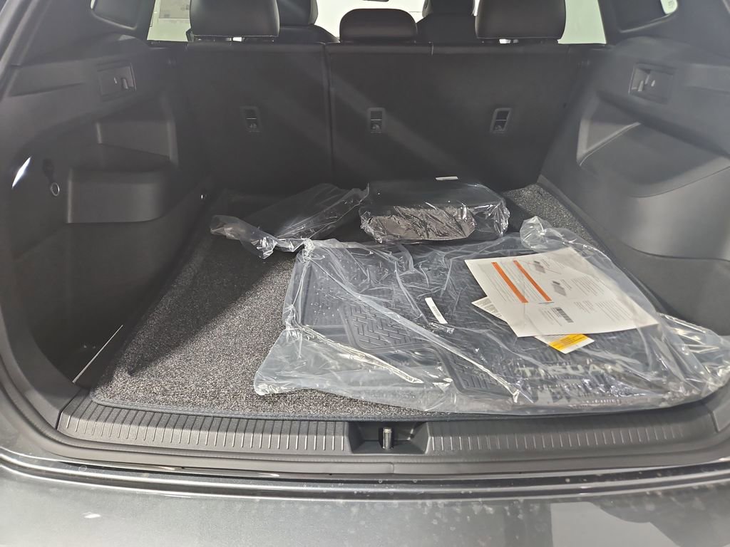 New 2026 Volkswagen Tiguan SE R-Line image 22