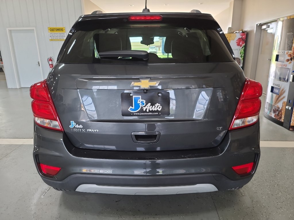 Used 2018 Chevrolet Trax LT w/ LT Convenience Package AWD/4WD image 6