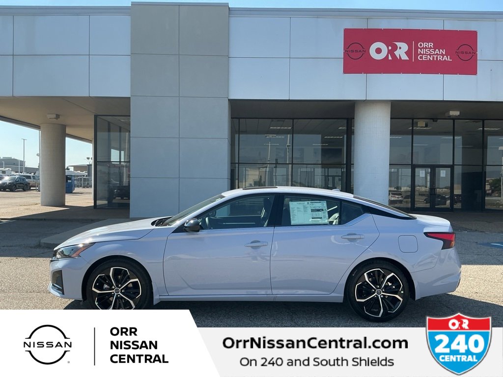 New 2025 Nissan Altima 2.5 SR w/ SR Premium Package image 8