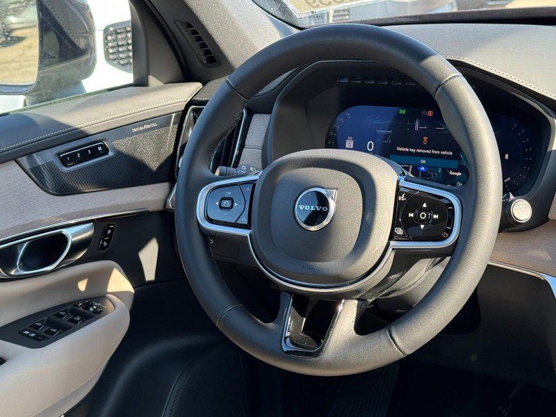 New 2026 Volvo XC90 B6 Plus w/ Protection Package image 7