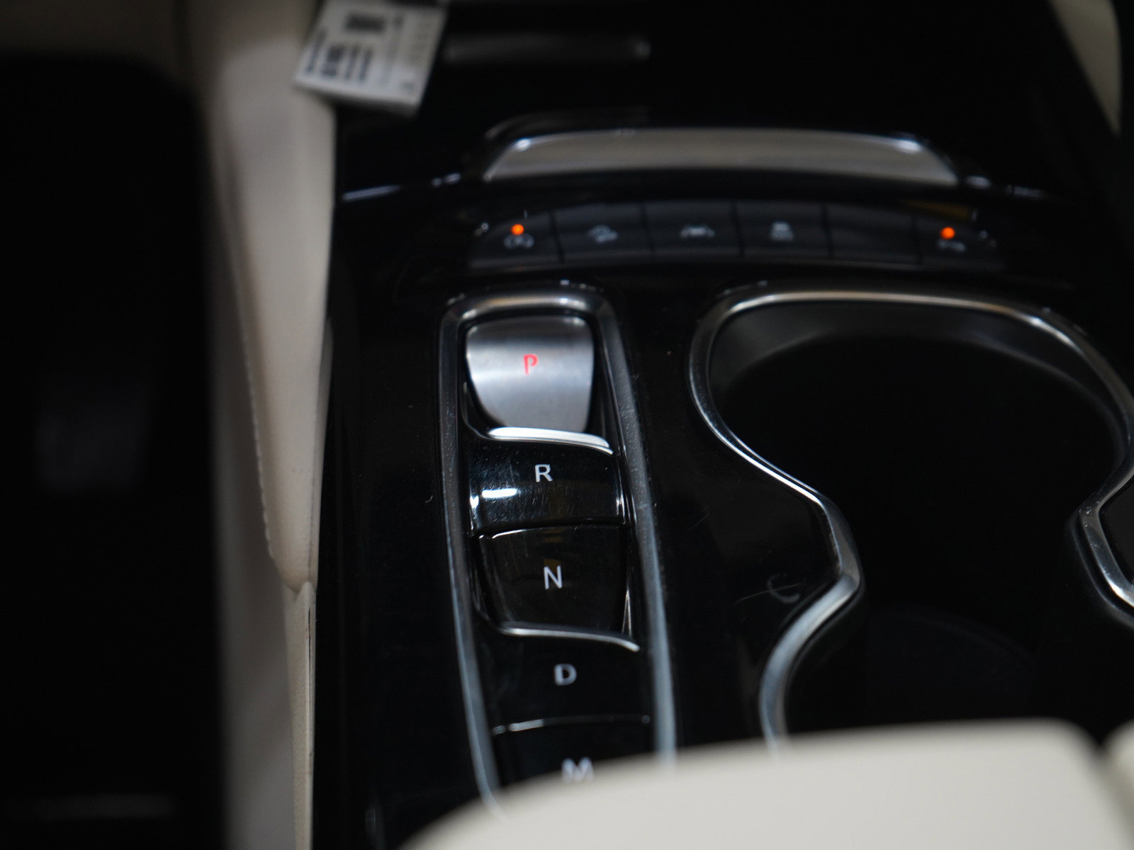 Used 2023 Buick Envision Essence w/ Premium Seat Package AWD/4WD image 18