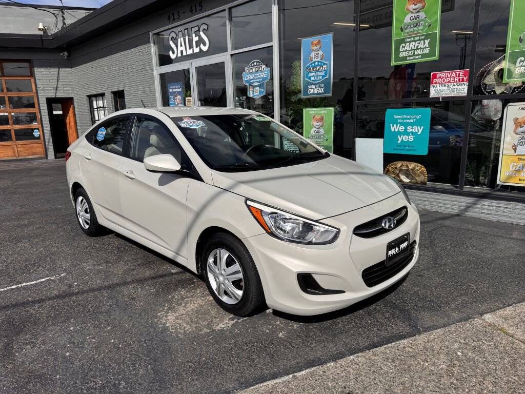 Used 2016 Hyundai Accent SE image 3