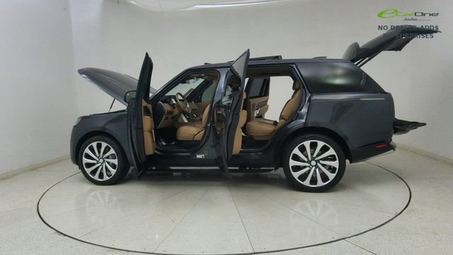 Used 2023 Land Rover Range Rover Long Wheelbase SE image 77