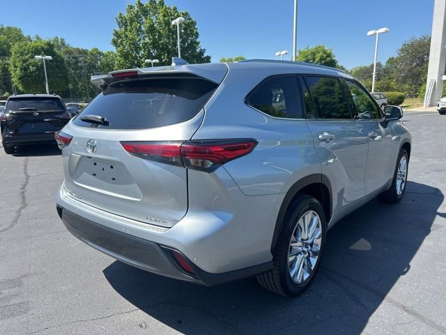 Used 2022 Toyota Highlander Limited FWD image 7