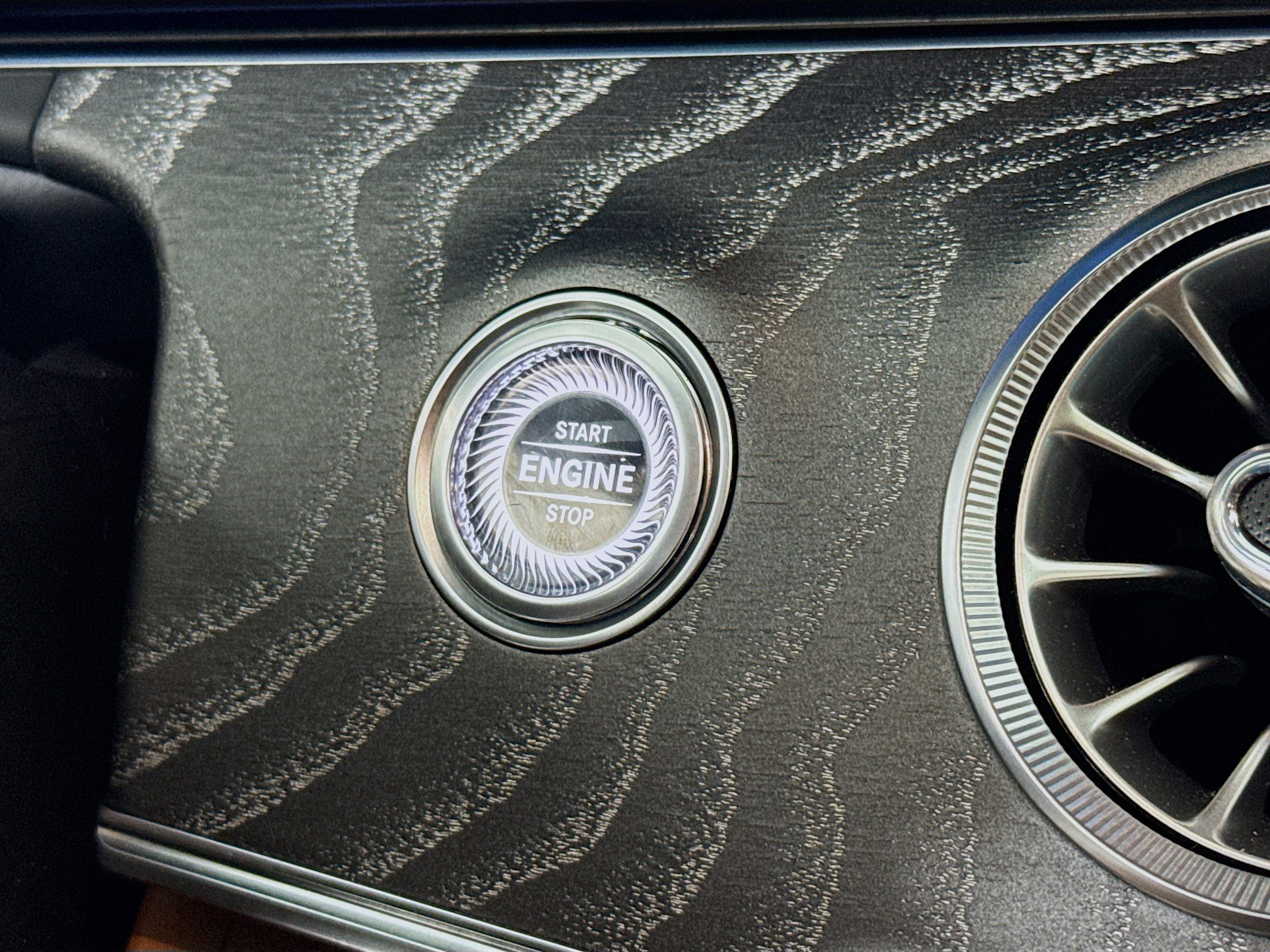 Used 2022 Mercedes-Benz E 450 4MATIC Cabriolet image 19
