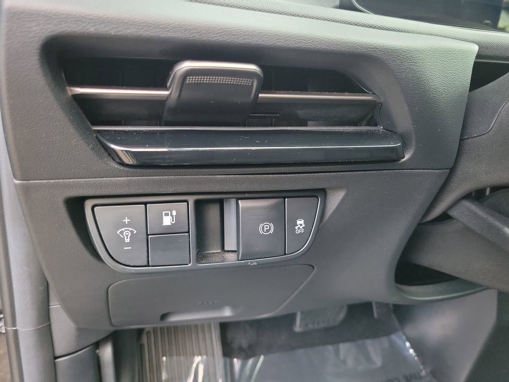Used 2025 Kia EV6 Light RWD image 17