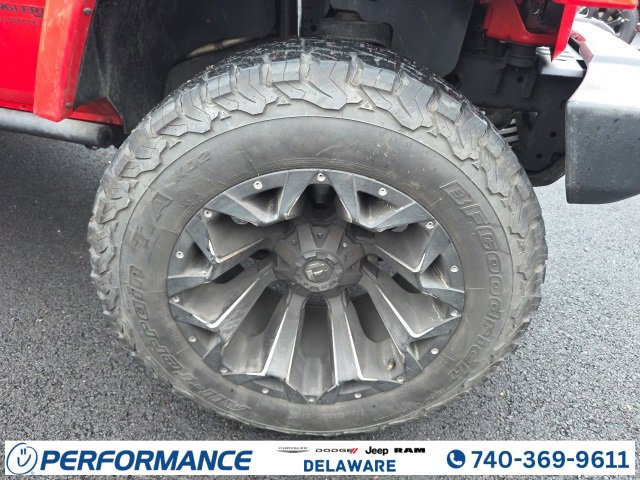 Used 2018 Jeep Wrangler Unlimited Sahara w/ Connectivity Group image 10