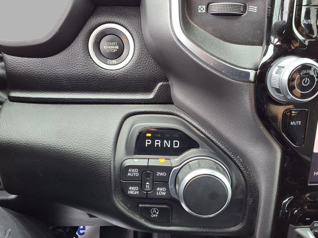 Certified 2025 RAM 1500 Big Horn AWD/4WD image 8