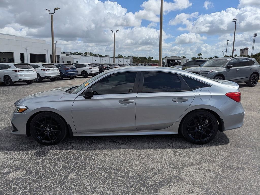 Used 2023 Honda Civic Sport image 5