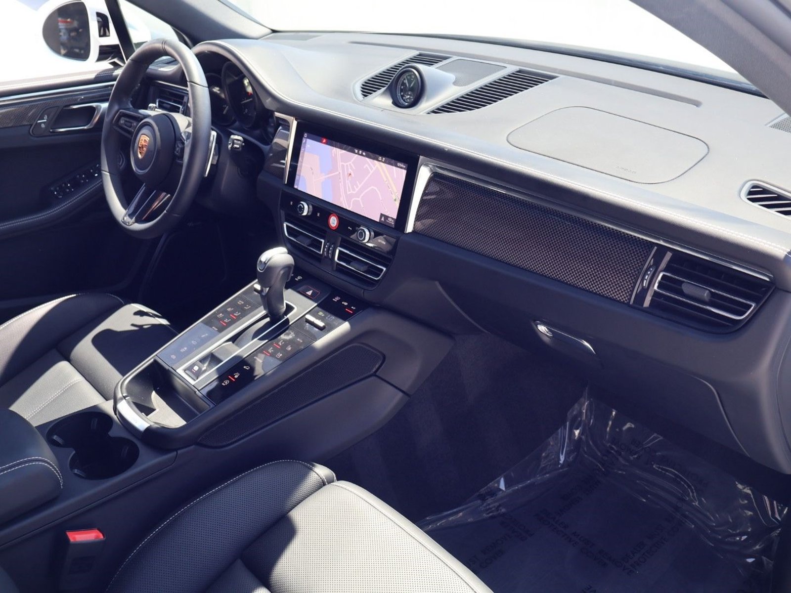 Certified 2026 Porsche Macan GTS AWD/4WD image 25