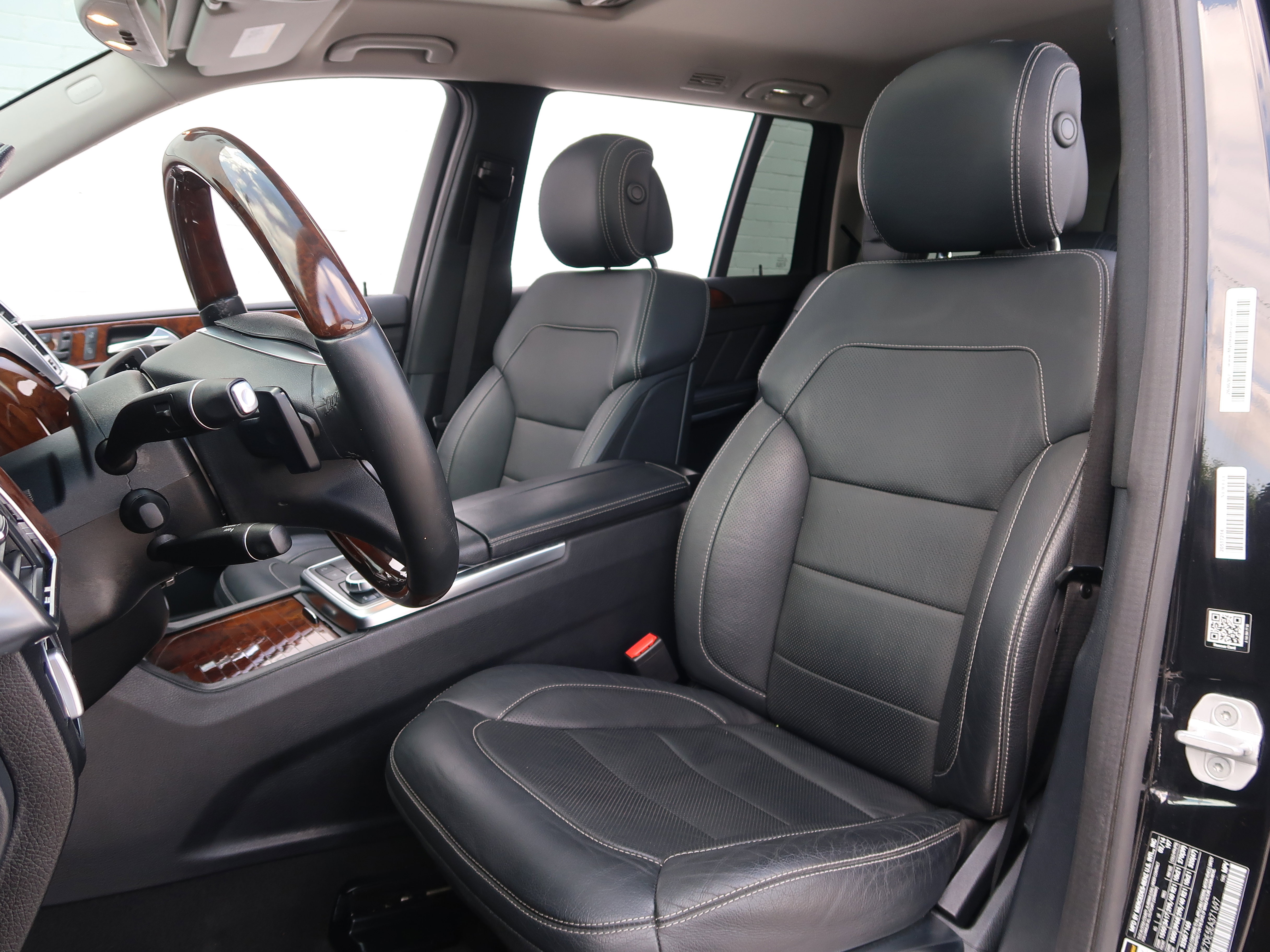 Used 2014 Mercedes-Benz GL 550 4MATIC image 12