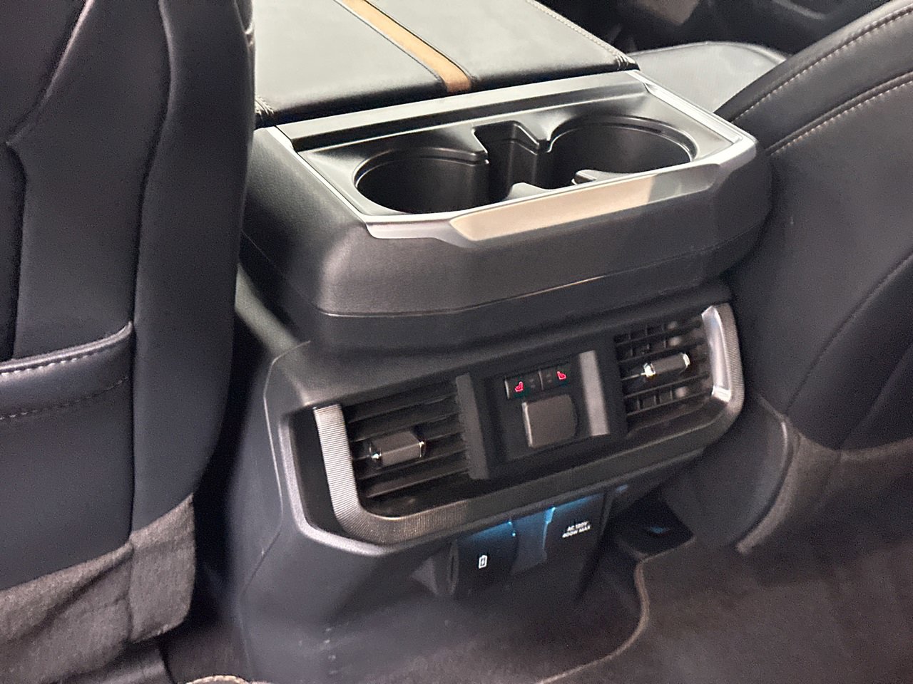 Used 2023 Ford F150 Platinum image 19