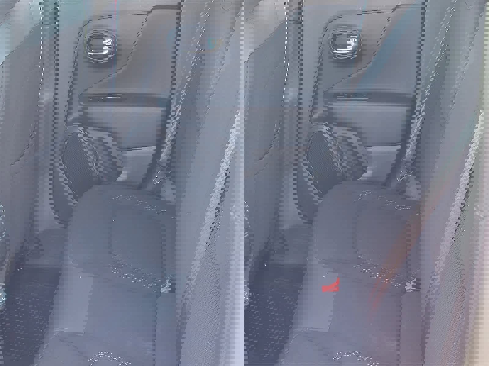 Used 2022 Jeep Renegade Altitude image 28