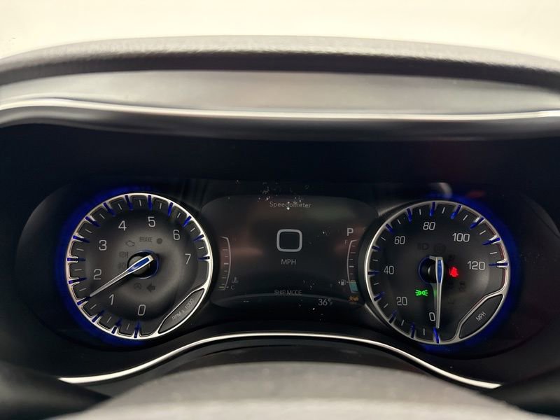 New 2026 Chrysler Pacifica Limited image 34