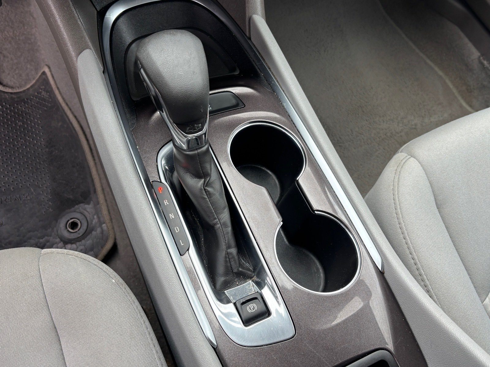 Used 2022 Chevrolet Malibu LT FWD image 16