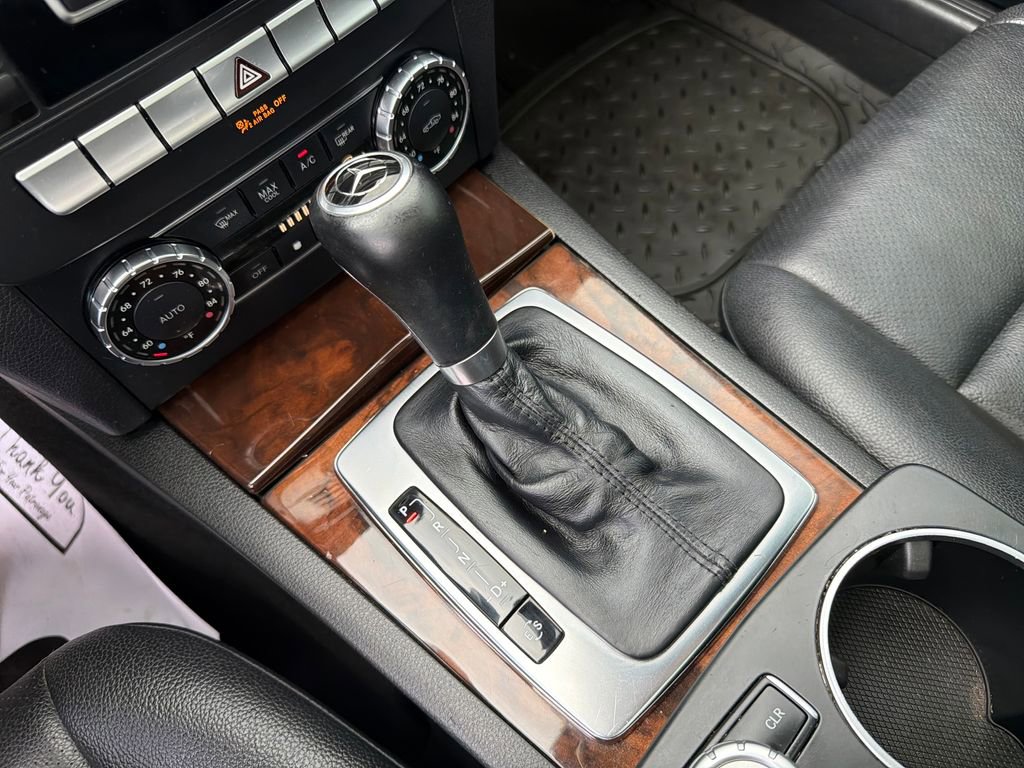 Used 2013 Mercedes-Benz C 250 Sedan image 22