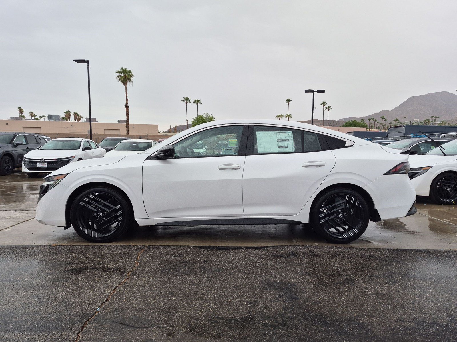 New 2027 Nissan Sentra SR w/ Floor Mat Package FWD image 3