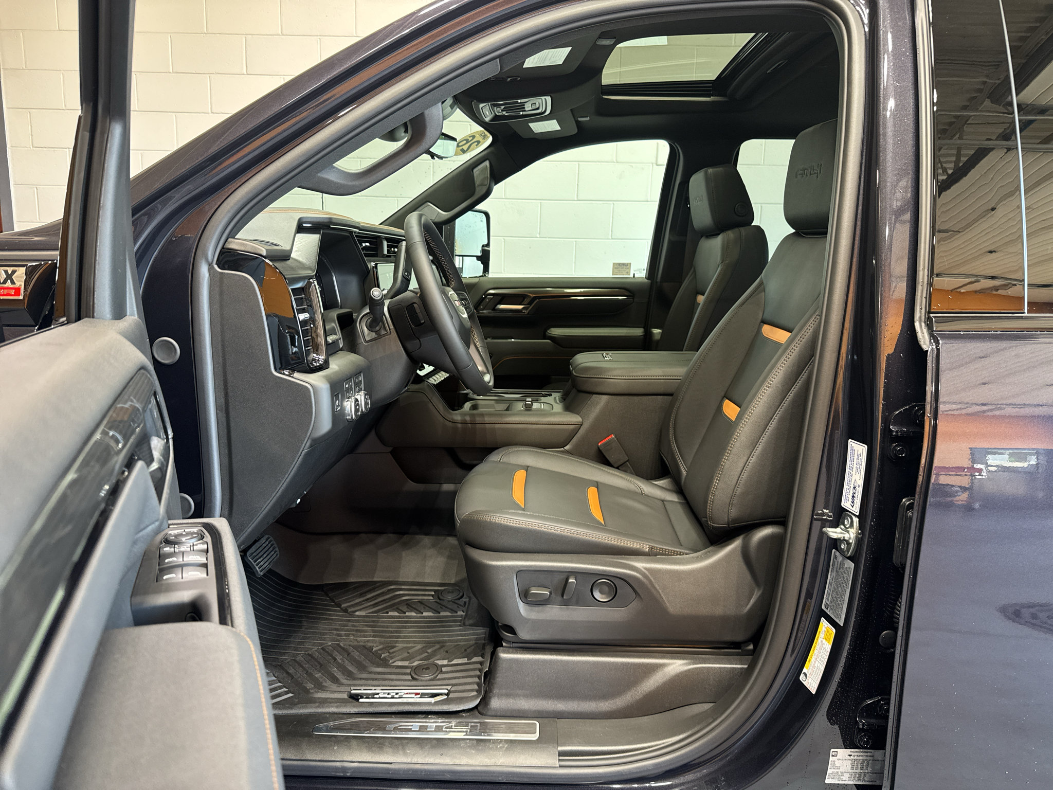 New 2026 GMC Sierra 2500 AT4 w/ AT4 Premium Plus Package AWD/4WD image 19
