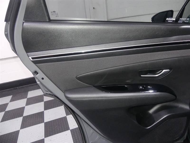 Used 2024 Hyundai Tucson Limited image 26