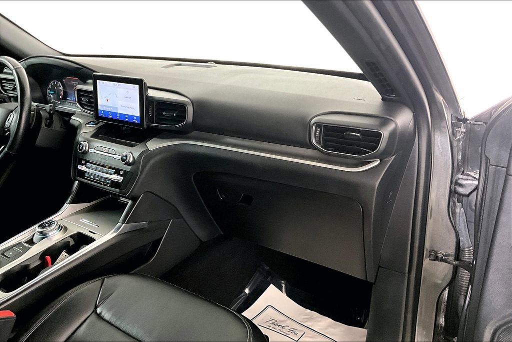Used 2020 Ford Explorer XLT w/ Equipment Group 202A image 16