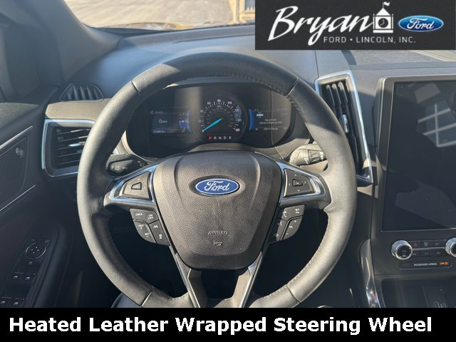 Used 2022 Ford Edge Titanium w/ Equipment Group 301A image 27