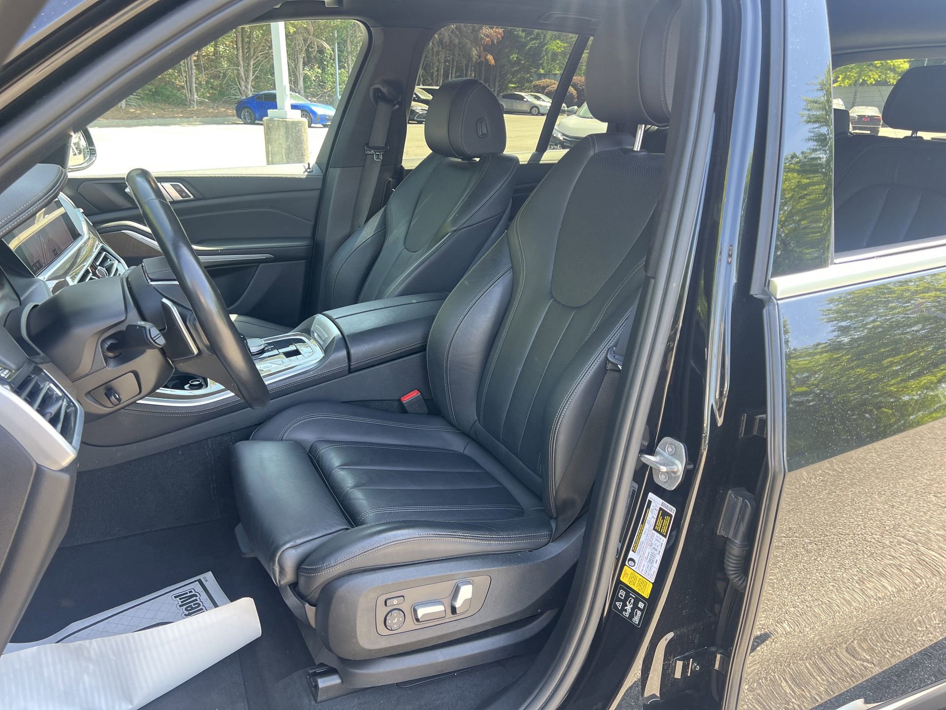 Used 2019 BMW X5 xDrive40i w/ Premium Package 2 AWD/4WD image 17