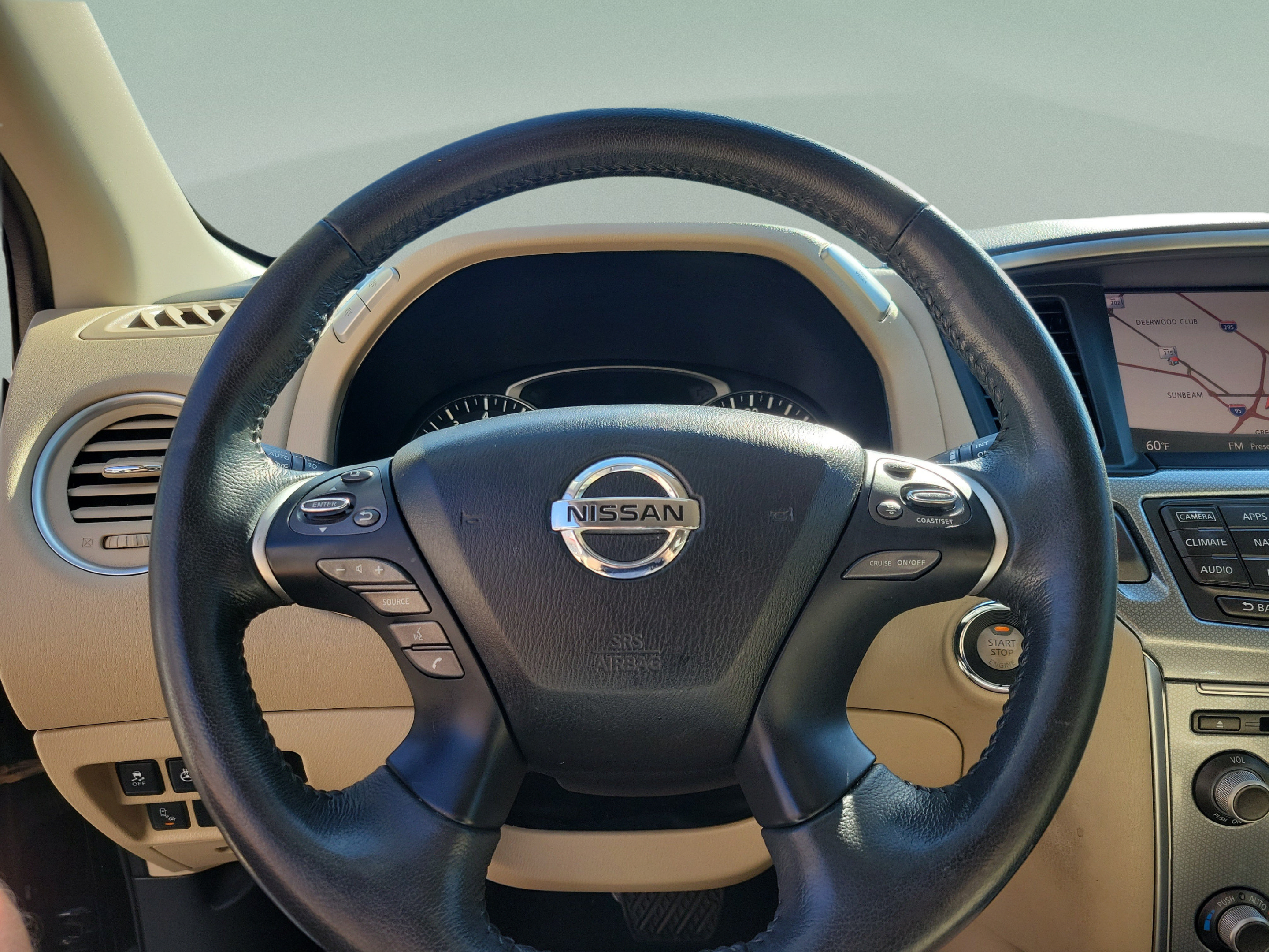 Used 2018 Nissan Pathfinder SL FWD image 12