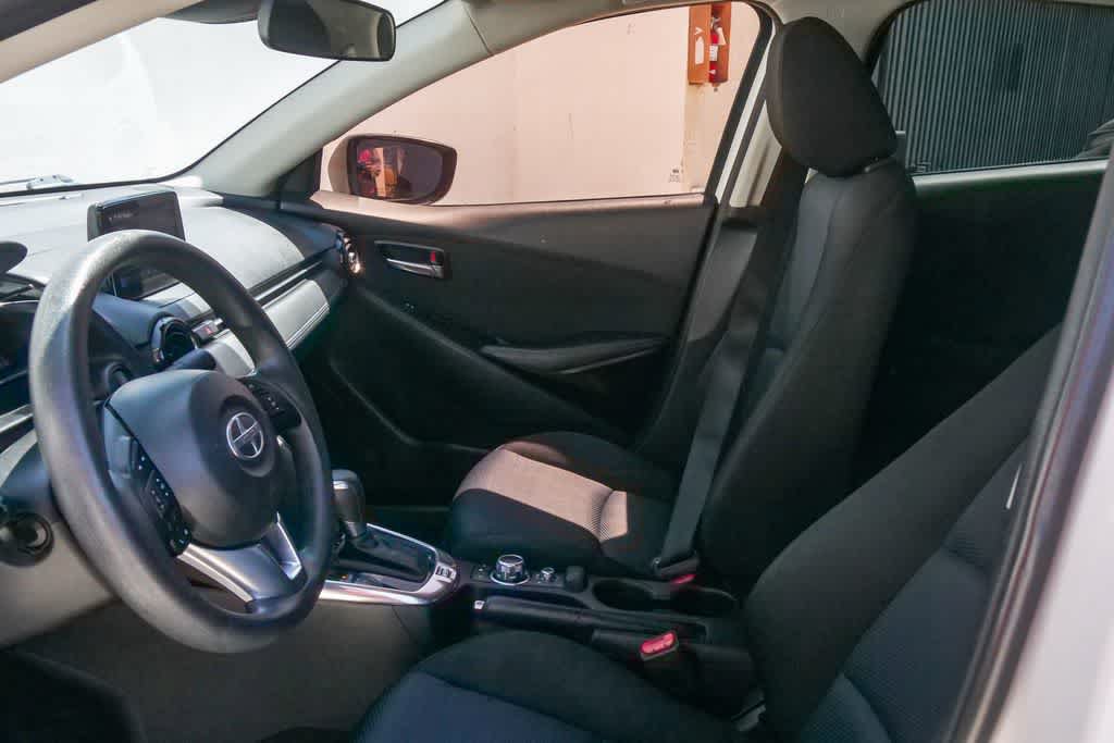 Used 2016 Scion iA FWD image 17